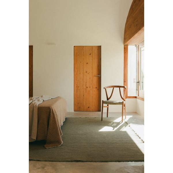 Khaki-farbener, handgewebter Baumwollteppich, 200 × 300 cm Handloom - Lorena Canals-image-3