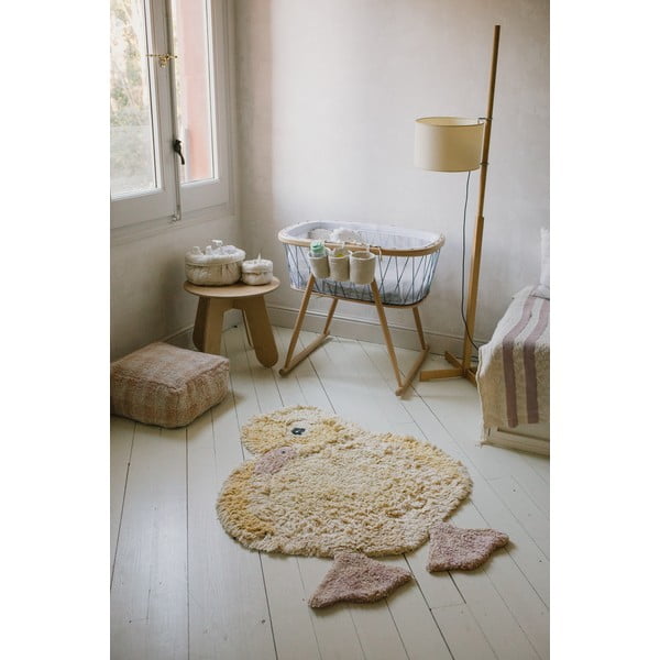 Gelber, waschbarer, handgewebter Baumwoll-Kinderteppich, 95 x 120 cm Ducky - Lorena Canals-image-1