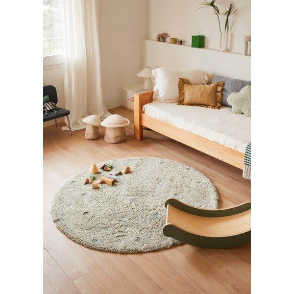 Hellgrüner, waschbarer, handgewebter Baumwoll-Kinderteppich, Ø 140 cm Round Dot Blue Sage - Lorena Canals-image-1