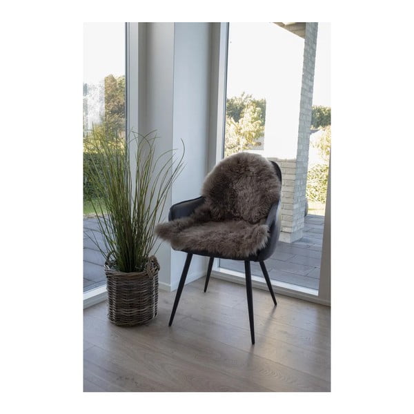 Braunes Schafsfell, 50 × 85 cm Lambskin - House Nordic-image-1
