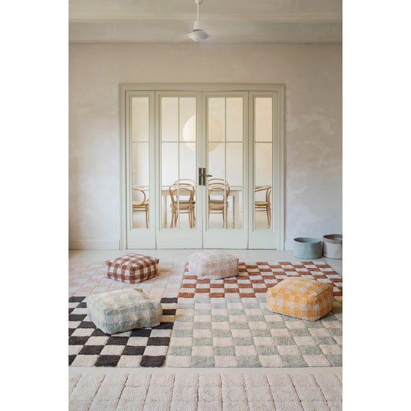 Hellrosa-cremefarbener, waschbarer, handgewebter Baumwollteppich, 120 x 160 cm Kitchen Tiles Rose - Lorena Canals-image-4