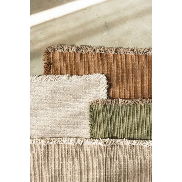 Ockergelber, handgewebter Baumwollteppich, 140 × 200 cm Handloom - Lorena Canals-image-3